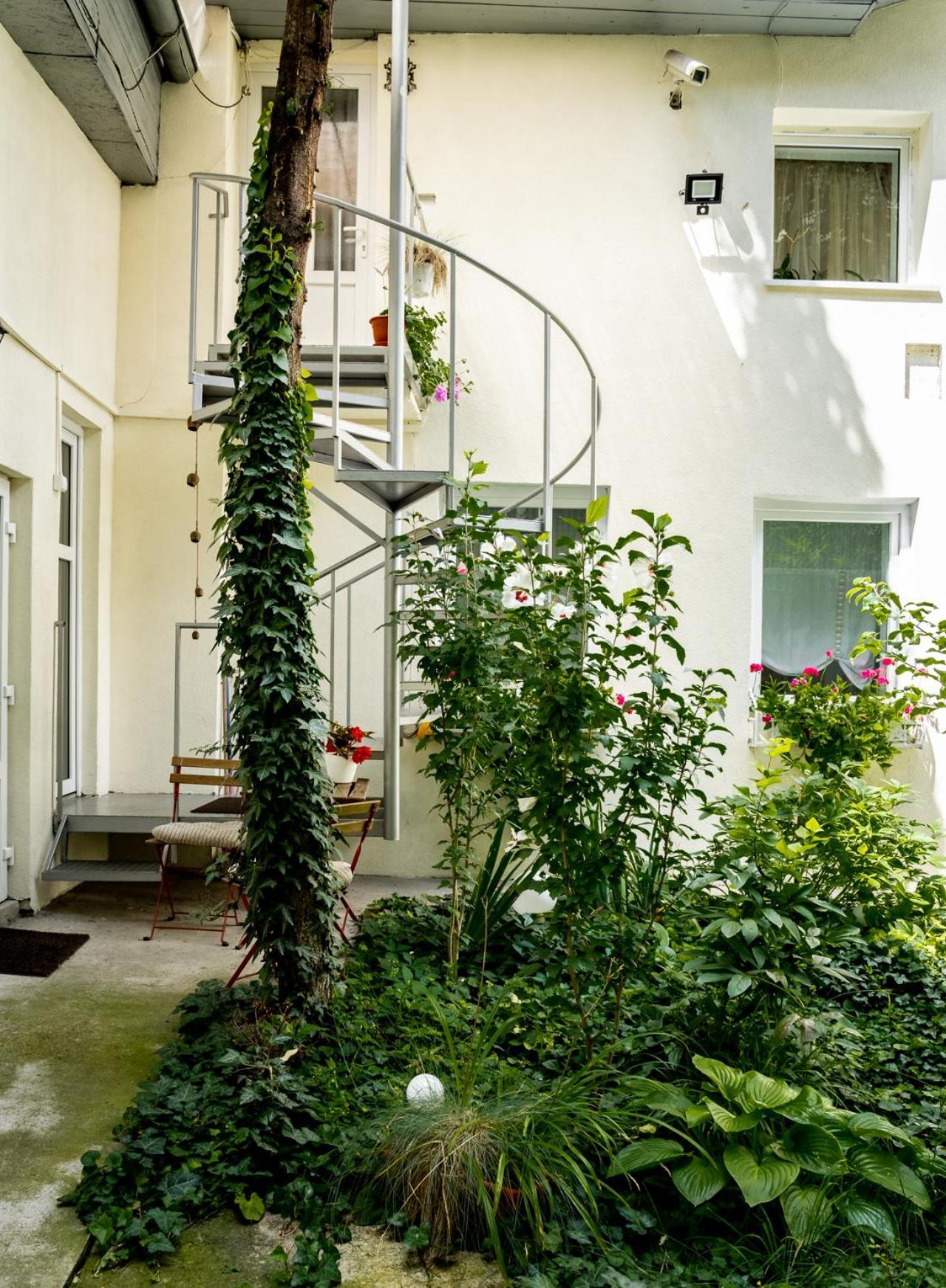 Anna'S Guesthouse Cluj-Napoca Exterior foto